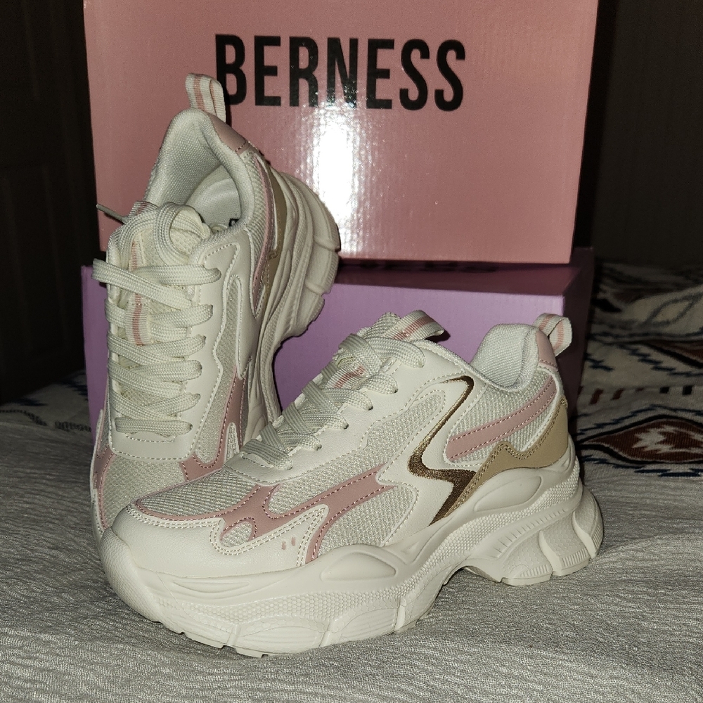 New In Box Berness Women's Stylish Pink and White Chunky Sneakers